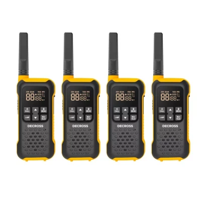 Комплект из 4-х раций DECROSS DC-93 в кейсе